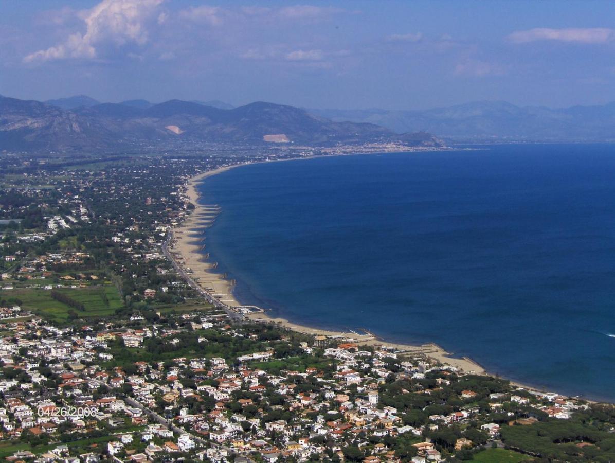 הוילה טרצ'ינה Regina Sul Mare מראה חיצוני תמונה